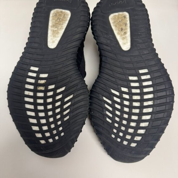 YEEZY Boost 350 V2 main image 4